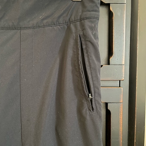 Athleta Black Chelsea Cargo Lined Pant Size 10 tall - Picture 4 of 10